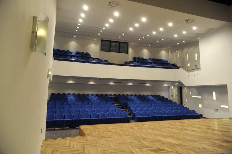 Moderna koncertna dvorana